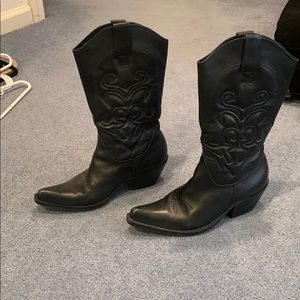 Black leather cowboy boots